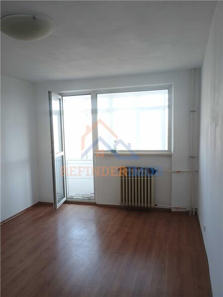 Berceni- Uioara Apartament 3 camere decomandat